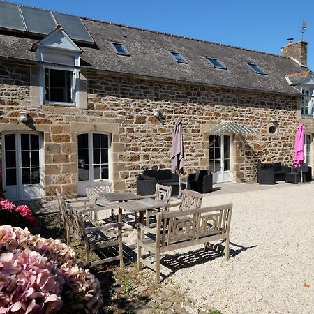 Le Jardin A Mordreuc Bed & Breakfast Pleudihen-sur-Rance Dış mekan fotoğraf