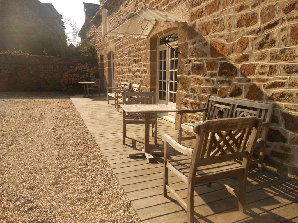 Le Jardin A Mordreuc Bed & Breakfast Pleudihen-sur-Rance Dış mekan fotoğraf